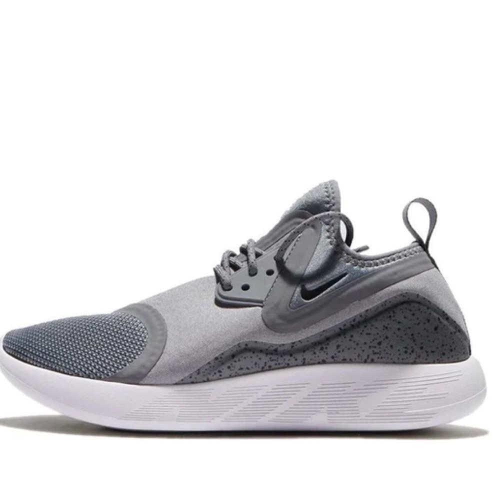 Nike Lunarcharge Essential Wolf Gray Athletic Shoes women’s size 7.5